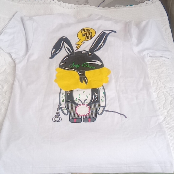 T shirt - Picture 2 of 5